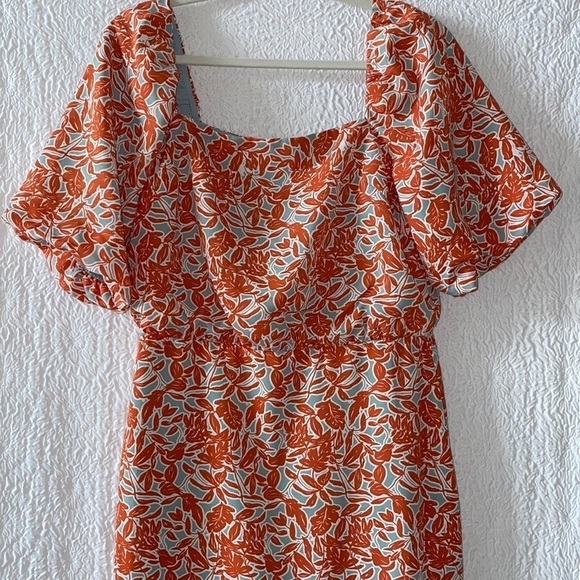 Chelsea28 Dresses & Skirts - CHELSEA28 Printed Puff Sleeve Maxi Dress